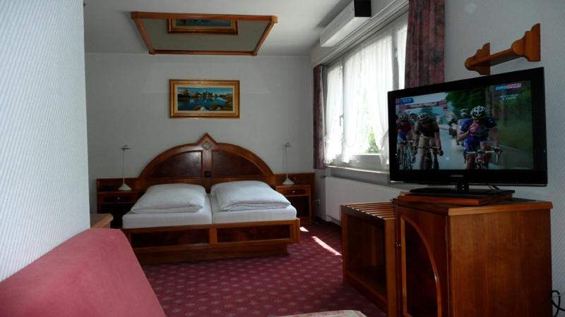 Hotel Central Brig Quarto foto